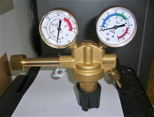 Double pressure reducer - double,